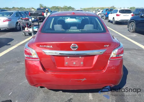 2015 Nissan Altima 2.5 Sv z USA, uszkodzony, nr VIN 1N4AL3AP5FC585471
